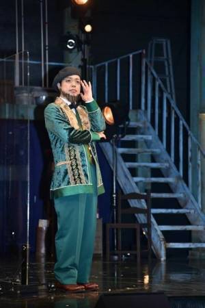 『THE 39 STEPS』開幕！ 平方元基は汗だく、ソニンは「泣きそう」