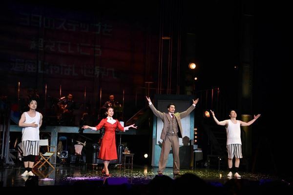 『THE 39 STEPS』開幕！ 平方元基は汗だく、ソニンは「泣きそう」