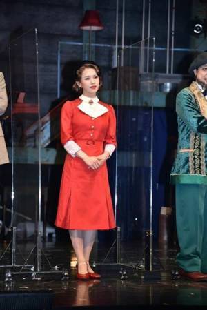 『THE 39 STEPS』開幕！ 平方元基は汗だく、ソニンは「泣きそう」