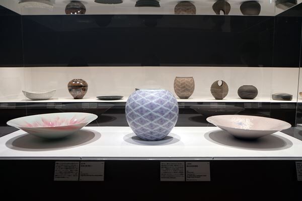 137名の作品から陶芸の今、そして未来を展望する『未来へつなぐ陶芸 ―伝統工芸のチカラ展』パナソニック汐留美術館で開催中