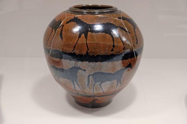 137名の作品から陶芸の今、そして未来を展望する『未来へつなぐ陶芸 ―伝統工芸のチカラ展』パナソニック汐留美術館で開催中