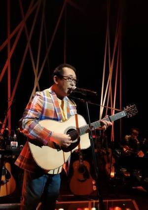 さだまさし、『アコースティック・コンサート2022』初日公演でニューアルバム収録曲をいち早く披露