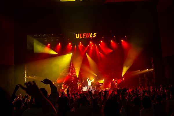 ウルフルズ、プレ・イヤーの開幕を告げるツアー「よんでコールミー」開幕　新曲2曲＆「ウル盤」より名曲多数披露