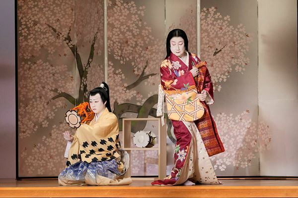 『平成中村座 十月大歌舞伎』開幕、浅草で4年ぶりに一番太鼓が鳴り響く