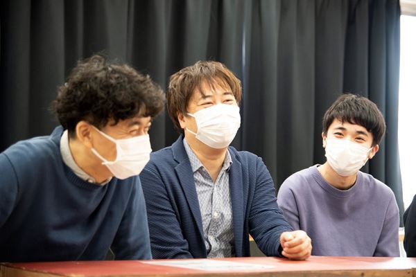 人気作家の4名が集結！　加藤啓アワー 『オレ、産まれたぞ！』加藤啓×徳尾浩司×蓮見翔×ブルー＆スカイ 対談