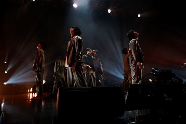 原因は自分にある。『Tune Live 2022』で“異色”のパフォーマンスを披露