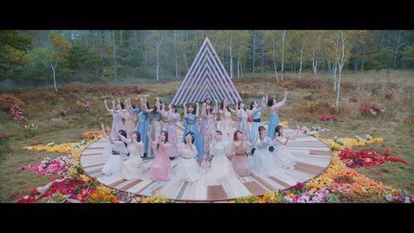 乃木坂46、生田絵梨花への気持ちを踊りで伝える「最後のTight Hug」MV公開