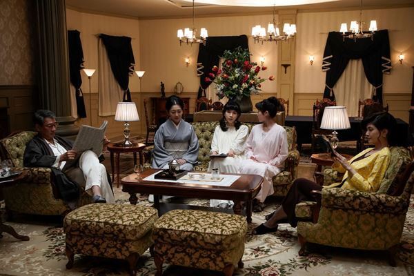 栄華の影で翻弄される女性たち……『連続ドラマW 華麗なる一族』いよいよ佳境へ！