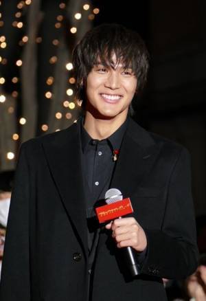 吉沢亮、クリスマスは「いつも仕事」　それでも「キラキラを見れば、ワクワクもし ます」