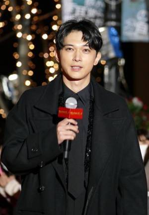 吉沢亮、クリスマスは「いつも仕事」　それでも「キラキラを見れば、ワクワクもし ます」