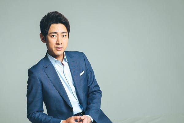 俳優デビュー20周年の小泉孝太郎、「“爽やかですね”の言葉がプラスには思えない時期もあった」