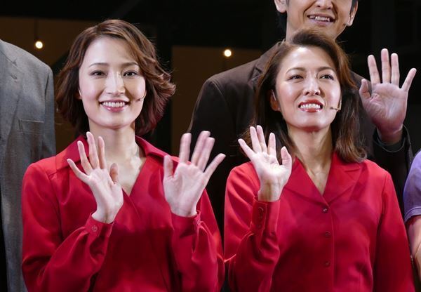 安蘭けい、望海風斗ら出演、9年ぶり再演の日本版『ネクスト・トゥ・ノーマル』開幕　日本独自演出で、家族の絆を問いかける