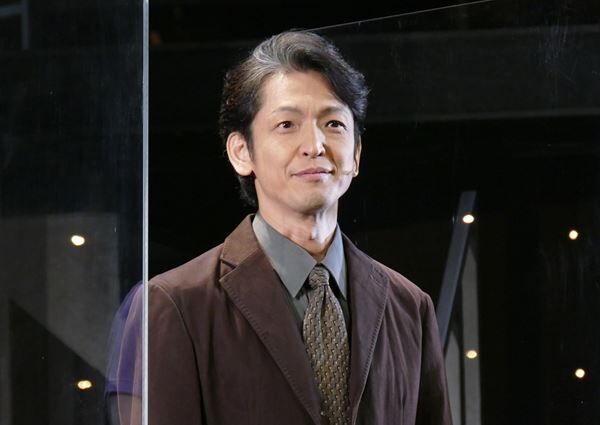 安蘭けい、望海風斗ら出演、9年ぶり再演の日本版『ネクスト・トゥ・ノーマル』開幕　日本独自演出で、家族の絆を問いかける