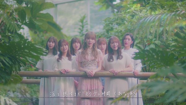 HKT48、宮脇咲良ゆかりの地を巡る卒業ソング「思い出にするにはまだ早すぎる」MV公開