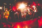 【ライブレポート】メロディックパンクの雄・KUZIRA、リリースツアー開幕　興奮が止まらない初日公演
