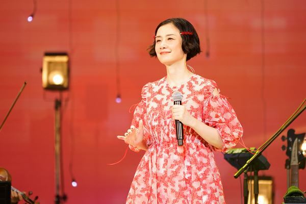 原田知世が40周年を締めくくるスペシャルコンサートを開催　大貫妙子、鈴木慶一らと名曲を披露