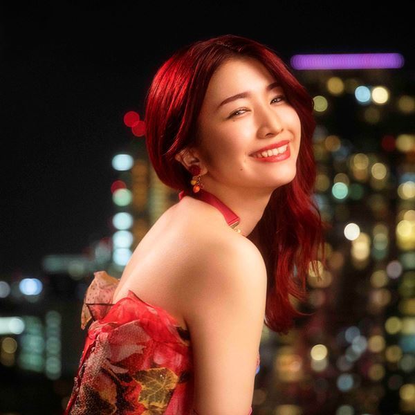 なかねかな「モテすぎて草、誘ってて森」が『TikTok流行語大賞2021』大賞を受賞