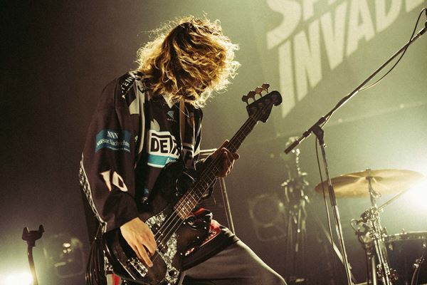 【ライブレポート】w.o.d.、切磋琢磨し合えるバンドとの対バン・ツアーをTSUTAYA O-EASTで完遂