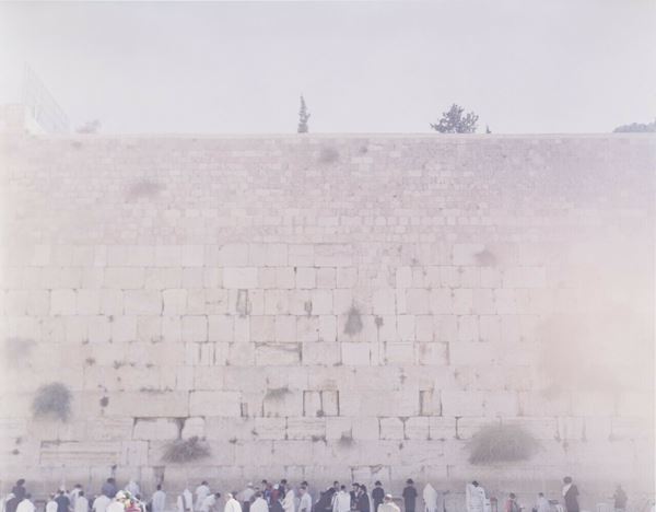 人の営みや自然との関係について問い直す『川内倫子：M/E 球体の上 無限の連なり』開催