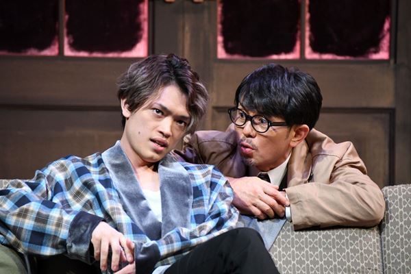 原嘉孝の強靭な芝居が光る濃密な会話劇『罠』開幕
