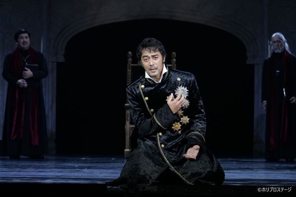 2年半の時を経て深化した『ヘンリー八世』開幕　吉田鋼太郎、阿部寛ら初日コメント到着