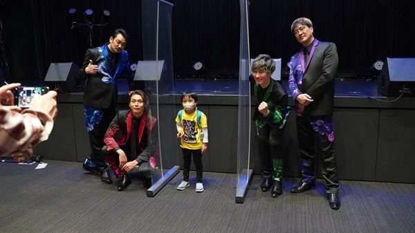 純烈が新曲「君を奪い去りたい」発表、久々の特典会も行われた浅草花劇場公演レポート