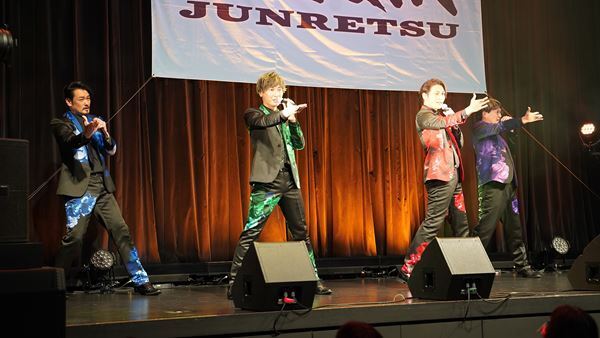 純烈が新曲「君を奪い去りたい」発表、久々の特典会も行われた浅草花劇場公演レポート