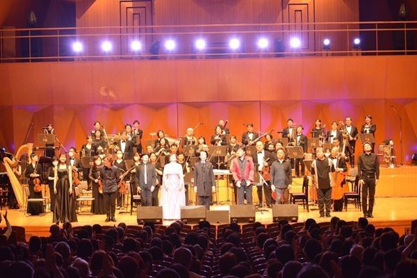 野口五郎×岩崎宏美がオーケストラと初コラボコンサート開催　MCで追加公演をサプライズ発表