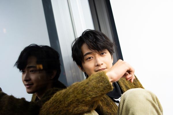 佐藤寛太が語る『軍艦少年』への想い。「23歳の自分ができることをすべて注いだ」