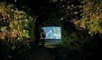 夜の無人島「猿島」でスマホを封印しアート体験を 『Sense Island-感覚の島-暗闇の美術島 2022』開催中