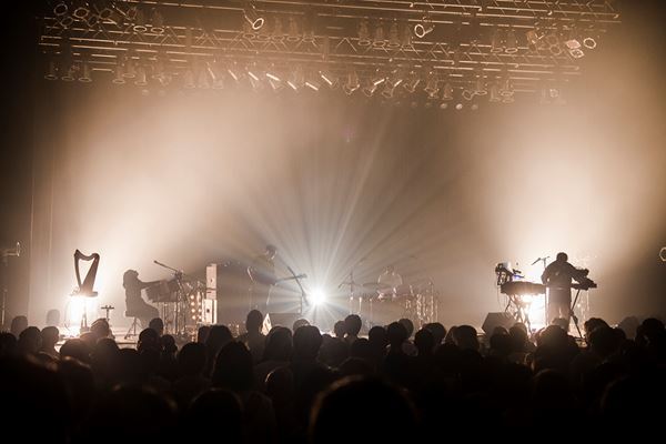 【ライブレポート】4年ぶりに開催　D.A.N.×OGRE YOU ASSHOLE対バンライブ『Optimo』