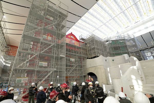 ジブリだけどリアリティを追求　宮崎吾朗のガイドでまわる「ジブリパーク」レポート