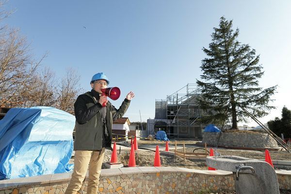 ジブリだけどリアリティを追求　宮崎吾朗のガイドでまわる「ジブリパーク」レポート