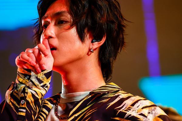 SUPER★DRAGON、毎年恒例『DRA FES』2年ぶりに有観客開催「BLUEからのエネルギーを倍返しにしていきたい」