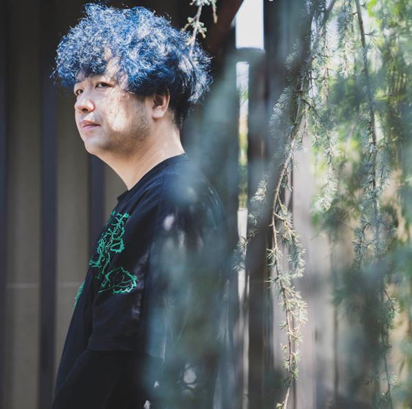 カラフルなインスタレーションがアトリウムに登場！　『鬼頭健吾展｜Lines』5月1日より開催