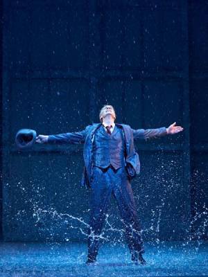 「喜びを思い出して、僕らと共にハッピーになって」『SINGIN' IN THE RAIN ～雨に唄えば～』アダム・クーパー インタビュー