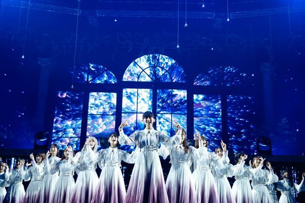 櫻坂46渡邉理佐が7年のアイドル人生に幕、笑顔と涙に包まれた卒業コンサートのオフィシャルレポート到着