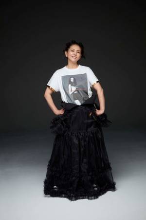 小泉今日子、活動40年を記録した映像作品を来年3月発売＆全国ホールツアー追加公演が決定