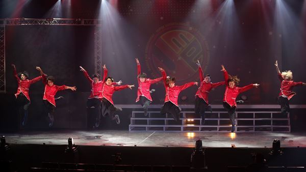 多和田任益が新加入した梅棒最新作、『ラヴ・ミー・ドゥー‼︎』が開幕