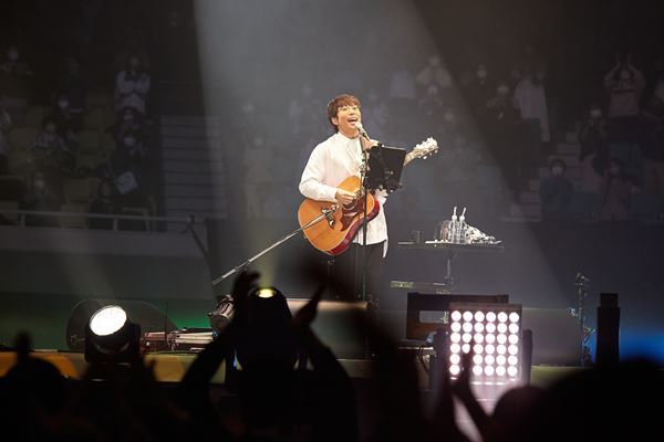 高橋優、武道館ワンマン2Daysオフィシャルレポ到着「会えるっていうことが自分にとっては光」