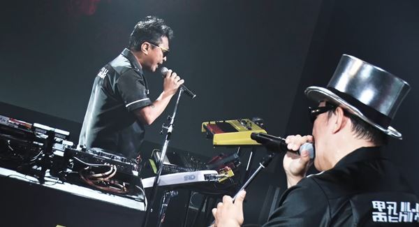 電気グルーヴ、12月5日のFC会員限定ライブより新曲「Set you Free」映像を公開