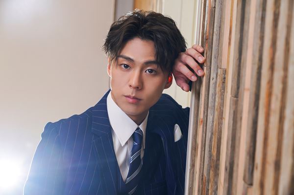 丘山晴己×小野塚勇人×山口乃々華 韓国発ミュージカル『INTERVIEW』への挑戦を語る