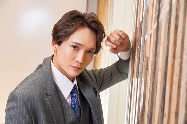 丘山晴己×小野塚勇人×山口乃々華 韓国発ミュージカル『INTERVIEW』への挑戦を語る