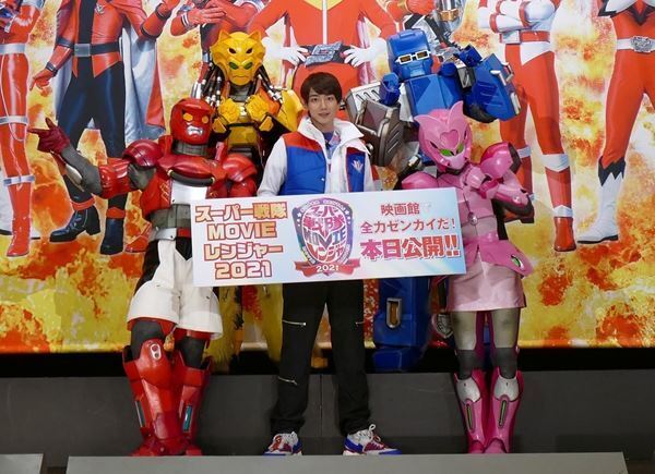 劇場版『機界戦隊ゼンカイジャー』封切り、駒木根葵汰がファンと対面し感激！