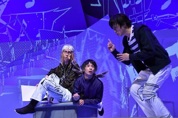 鈴木拡樹、荒牧慶彦ら登場人物の心情を“水”で表現。想像し得なかった新たな『バクマン。』が誕生