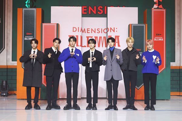 ENHYPEN、1st Studio Album『DIMENSION：DILEMMA』と抱負を語る「最も注目されるK-POPグループに」