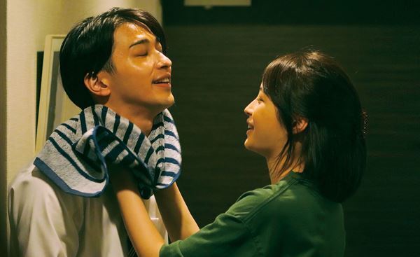 横浜流星の幸せいっぱいの表情から病んだ表情まで　『流浪の月』場面写真公開