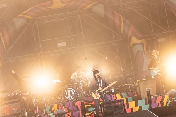 DISH//、2年ぶり野外有観客ワンマンで全24曲披露　北村匠海「生きるって素敵なこと」