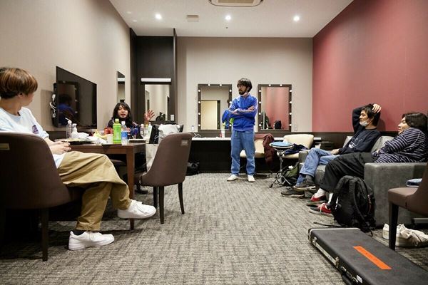 【札幌公演終演直後インタビュー】銀杏BOYZ「こういうライブができるなら、『こんな曲もできるな』っていうイメージがどんどん湧いてきている」