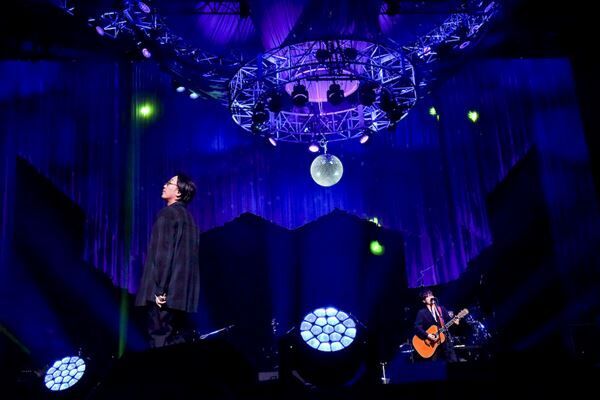 コブクロが結成の地・大阪でファンを魅了『大阪 MUSIC LOVER ～Road to 2025～』初日に登場